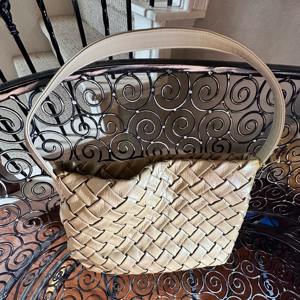Crossi Woven Beige Shoulder Bag